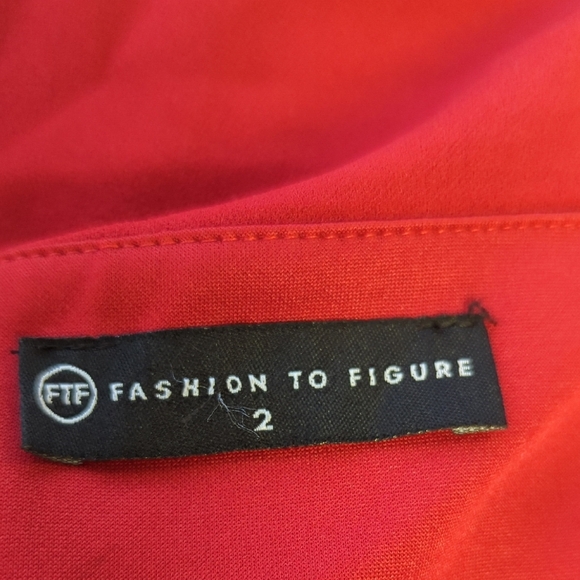 11350 Fashion to Figure Off Shoulder Asymmetrical Bodycon Dress Red size 2X - Picture 6 of 7